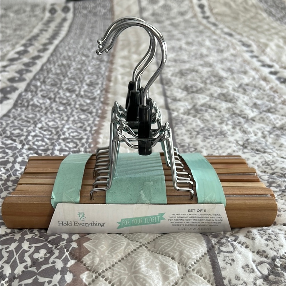 Wooden Hangers - Set of 5